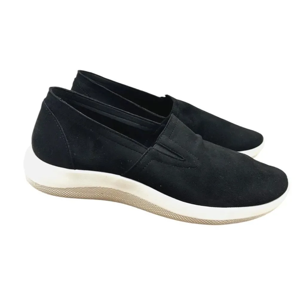 Arcopedico Black and White Sneakers‎